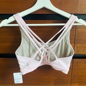Lululemon Free To Be Serene Bra *Light Support, C/D Cup Pink Size 8